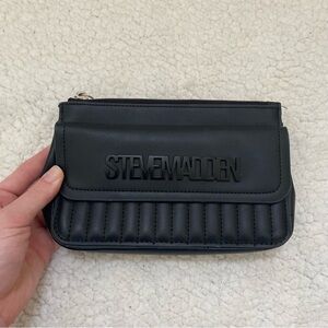 Steve Madden clutch monochrome black wallet